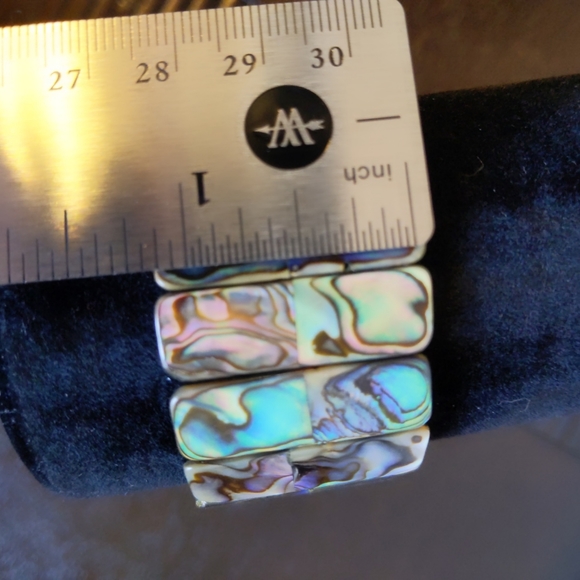 HP🎉Abalone Stretch Bracelets - Picture 6 of 10